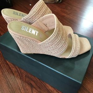 NEW Anthro Silent D pink wedge sandals size 39/9
